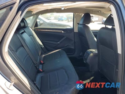 Zdjęcie 10 z 13 samochodu: 2020 VOLKSWAGEN PASSAT R-LINE VIN:1VWMA7A37LC026370 - miniatura
