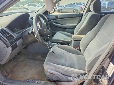 Zdjęcie 7 z 13 samochodu: 2007 HONDA ACCORD SE VIN:1HGCM56327A061338 - miniatura