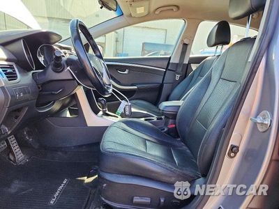 Zdjęcie 7 z 12 samochodu: 2014 HYUNDAI ELANTRA GT BASE VIN:KMHD35LH6EU173802 - miniatura