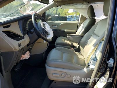 Zdjęcie 7 z 13 samochodu: 2019 TOYOTA SIENNA XLE 8-PASSENGER VIN:5TDYZ3DC6KS011759 - miniatura
