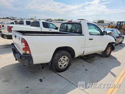Trzecie zdjęcie samochodu z tyłu: 2011 TOYOTA TACOMA BASE VIN:5TFNX4CN8BX006056 - miniatura
