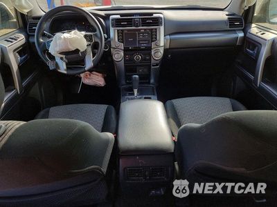 Zdjęcie 8 z 14 samochodu: 2023 TOYOTA 4RUNNER SR5 VIN:JTEEU5JR6P5302714 - miniatura