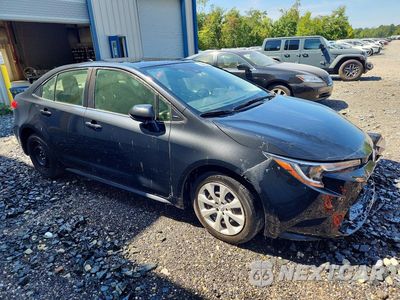 Czwarte zdjęcie samochodu z boku: 2022 TOYOTA COROLLA LE VIN:JTDEPMAE6NJ225043 - miniatura