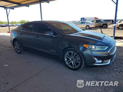 Czwarte zdjęcie samochodu z boku: 2019 FORD FUSION TITANIUM VIN:3FA6P0RU5KR182072 - miniatura