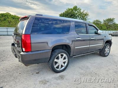 Trzecie zdjęcie samochodu z tyłu: 2011 CADILLAC ESCALADE ESV PREMIUM VIN:1GYS4JEF2BR223469 - miniatura
