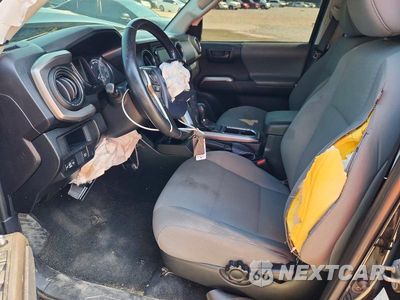 Zdjęcie 7 z 12 samochodu: 2019 TOYOTA TACOMA SR5 VIN:5TFAX5GN6KX138635 - miniatura