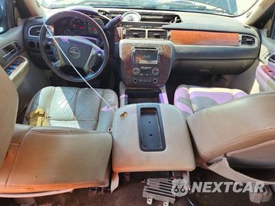 Zdjęcie 8 z 13 samochodu: 2010 GMC SIERRA C1500 DENALI VIN:3GTRCXE25AG111819 - miniatura