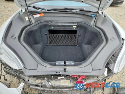 Zdjęcie 11 z 12 samochodu: 2015 TESLA MODEL S 60 VIN:5YJSA1S11FF081182 - miniatura