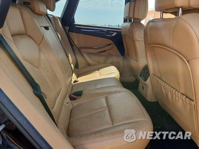 Zdjęcie 10 z 12 samochodu: 2018 PORSCHE MACAN VIN:WP1AA2A51JLB00498 - miniatura