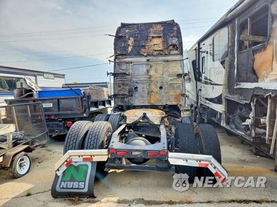 Zdjęcie 6 z 14 samochodu: 2019 VOLVO VNL SEMI TRUCK VIN:4V4NC9EH1KN873444 - miniatura