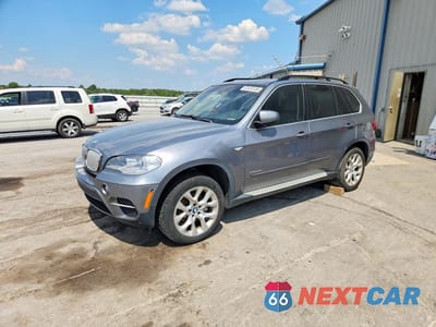2013 BMW X5 XDRIVE35I 5UXZV4C55D0B13621 - główne zdjęcie licytacji z USA - miniatura