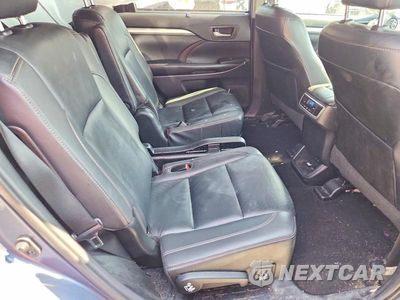 Zdjęcie 11 z 13 samochodu: 2019 TOYOTA HIGHLANDER XLE VIN:5TDJZRFH0KS739414 - miniatura