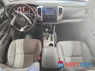 Zdjęcie 8 z 13 samochodu: 2013 TOYOTA TACOMA V6 VIN:3TMLU4EN3DM113148 - miniatura