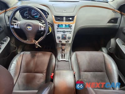 Zdjęcie 8 z 12 samochodu: 2011 CHEVROLET MALIBU 2LT VIN:1G1ZD5E18BF215094 - miniatura