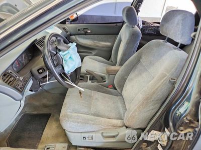 Zdjęcie 7 z 12 samochodu: 1997 HONDA ACCORD EX VIN:1HGCD5651VA067193 - miniatura