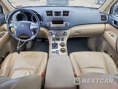 Zdjęcie 8 z 13 samochodu: 2012 TOYOTA HIGHLANDER SE VIN:5TDBK3EH9CS168966 - miniatura