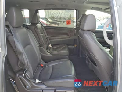 Zdjęcie 11 z 13 samochodu: 2018 HONDA ODYSSEY ELITE VIN:5FNRL6H84JB065013 - miniatura