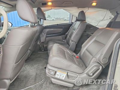 Zdjęcie 10 z 12 samochodu: 2015 HONDA ODYSSEY TOURING VIN:5FNRL5H9XFB019616 - miniatura