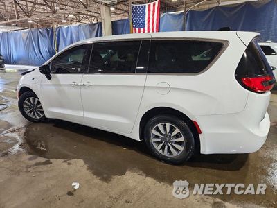 Drugie zdjęcie samochodu z przodu: 2025 CHRYSLER PACIFICA HYBRID SELECT VIN:2C4RC1S74SR575693 - miniatura