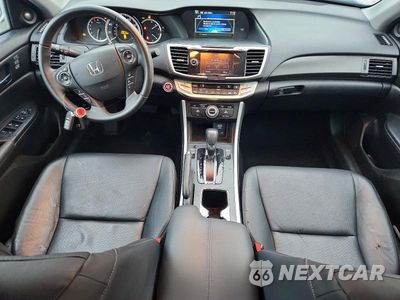 Zdjęcie 8 z 13 samochodu: 2014 HONDA ACCORD TOURING VIN:1HGCR3F97EA000087 - miniatura