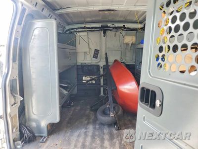 Zdjęcie 10 z 13 samochodu: 2017 CHEVROLET EXPRESS G2500 VIN:1GCWGAFF0H1346630 - miniatura