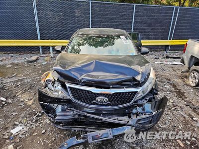 Piąte zdjęcie samochodu w środku: 2016 KIA SPORTAGE LX VIN:KNDPB3AC0G7806778 - miniatura