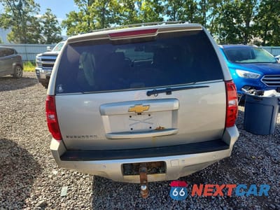 Zdjęcie 6 z 13 samochodu: 2013 CHEVROLET SUBURBAN LT VIN:1GNSKJE70DR199297 - miniatura