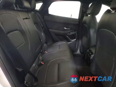 Zdjęcie 11 z 14 samochodu: 2024 JAGUAR E-PACE R-DYNAMIC SE VIN:SADFL2FX5R1049465 - miniatura