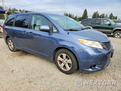Czwarte zdjęcie samochodu z boku: 2014 TOYOTA SIENNA LE VIN:5TDKK3DC9ES517536 - miniatura