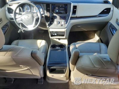 Zdjęcie 8 z 13 samochodu: 2016 TOYOTA SIENNA XLE 8-PASSENGER VIN:5TDYK3DC5GS744901 - miniatura