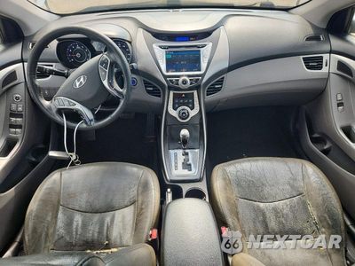 Zdjęcie 8 z 12 samochodu: 2012 HYUNDAI ELANTRA LIMITED VIN:5NPDH4AE2CH090528 - miniatura