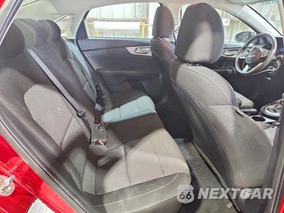Zdjęcie 10 z 13 samochodu: 2024 KIA FORTE LXS VIN:3KPF24AD0RE767574 - miniatura