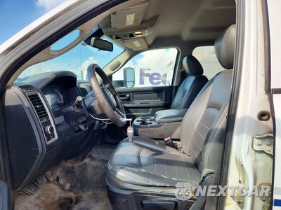 Zdjęcie 7 z 14 samochodu: 2014 RAM 3500 VIN:3C7WRSCL0EG317719 - miniatura