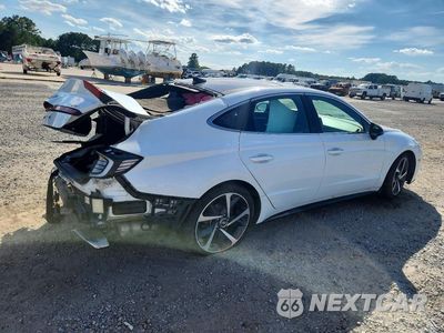 Trzecie zdjęcie samochodu z tyłu: 2021 HYUNDAI SONATA SEL PLUS VIN:5NPEJ4J21MH107299 - miniatura