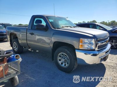 Czwarte zdjęcie samochodu z boku: 2012 CHEVROLET SILVERADO K1500 VIN:1GCNKPEA8CZ329314 - miniatura