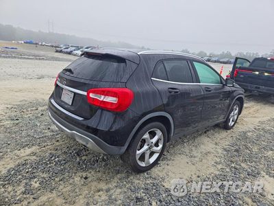 Trzecie zdjęcie samochodu z tyłu: 2019 MERCEDES-BENZ GLA VIN:WDCTG4EB4KU012989 - miniatura