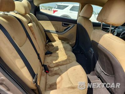 Zdjęcie 10 z 12 samochodu: 2011 HYUNDAI ELANTRA GLS VIN:5NPDH4AE2BH023023 - miniatura