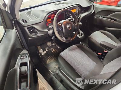 Zdjęcie 8 z 14 samochodu: 2016 RAM PROMASTER CITY VIN:ZFBERFAT0G6B85428 - miniatura