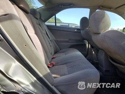 Zdjęcie 10 z 12 samochodu: 2005 TOYOTA CAMRY LE VIN:4T1BE32KX5U570044 - miniatura
