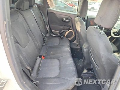 Zdjęcie 21 z 27 samochodu: 2015 JEEP RENEGADE LATITUDE VIN:ZACCJABH7FPB51598 - miniatura