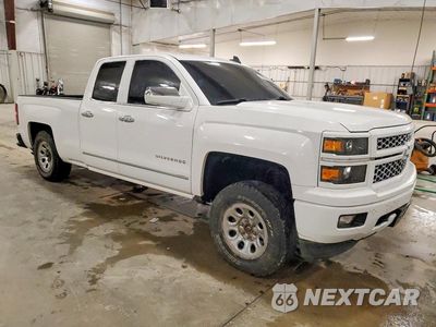 Czwarte zdjęcie samochodu z boku: 2015 CHEVROLET SILVERADO K1500 LTZ VIN:1GCVKSECXFZ260702 - miniatura
