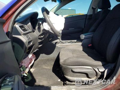 Zdjęcie 7 z 12 samochodu: 2020 KIA OPTIMA LX VIN:5XXGT4L34LG395158 - miniatura