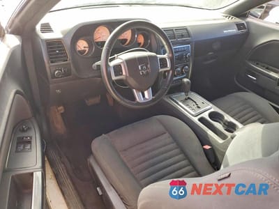 Zdjęcie 8 z 12 samochodu: 2012 DODGE CHALLENGER SXT VIN:2C3CDYAG8CH118216 - miniatura