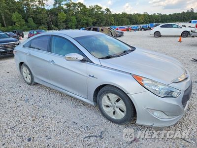 Czwarte zdjęcie samochodu z boku: 2012 HYUNDAI SONATA HYBRID VIN:KMHEC4A42CA042086 - miniatura