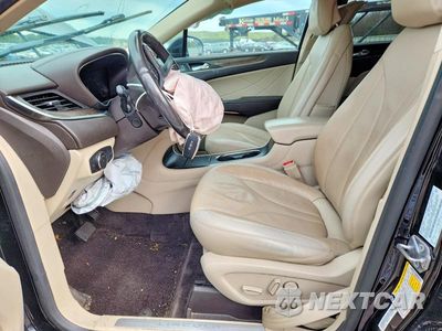Zdjęcie 7 z 13 samochodu: 2018 LINCOLN MKC RESERVE VIN:5LMCJ3D96JUL31737 - miniatura