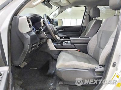 Zdjęcie 7 z 12 samochodu: 2022 TOYOTA TUNDRA SR5 VIN:5TFLA5DB9NX022015 - miniatura