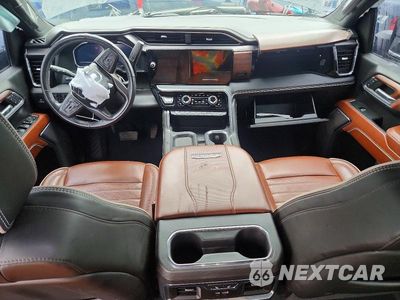 Zdjęcie 8 z 13 samochodu: 2024 GMC SIERRA K3500 DENALI ULTIMATE VIN:1GT49YEY2RF412872 - miniatura