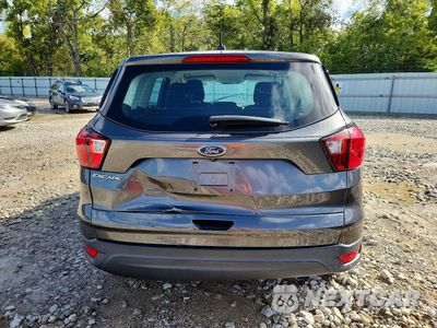 Zdjęcie 6 z 14 samochodu: 2019 FORD ESCAPE S VIN:1FMCU0F79KUB53165 - miniatura