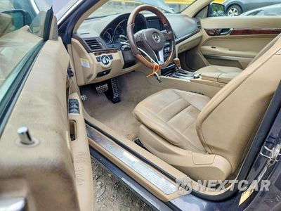 Zdjęcie 8 z 12 samochodu: 2013 MERCEDES-BENZ E 350 VIN:WDDKK5KF7DF208631 - miniatura