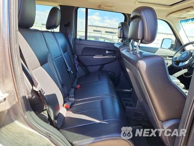 Zdjęcie 10 z 12 samochodu: 2012 JEEP LIBERTY JET VIN:1C4PJMFK0CW215391 - miniatura